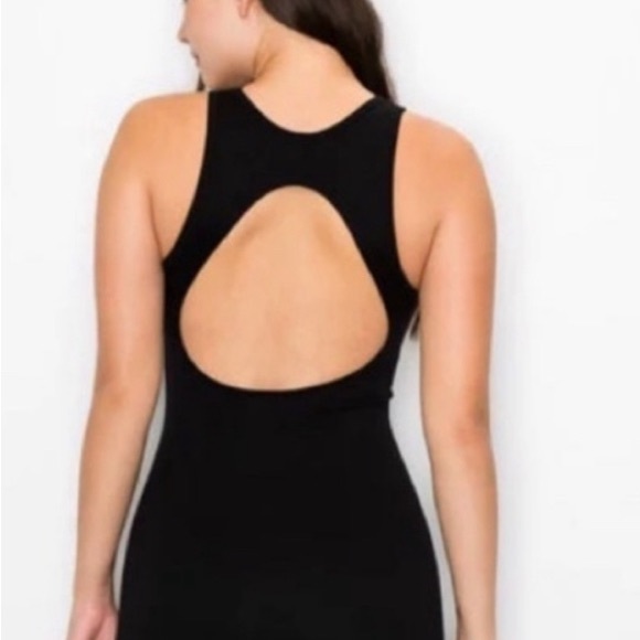 HOUSE OF HARLOW OPEN BACK MIDI DRESS - Picture 4 of 13